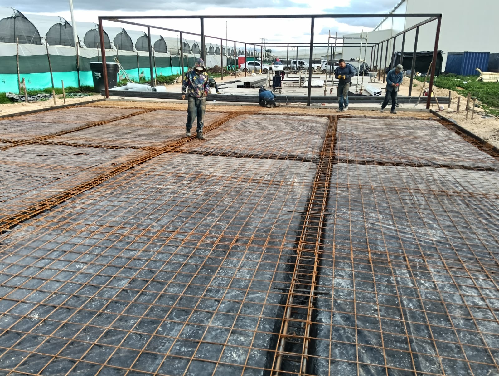 Instalación de vigueteria y ejes 