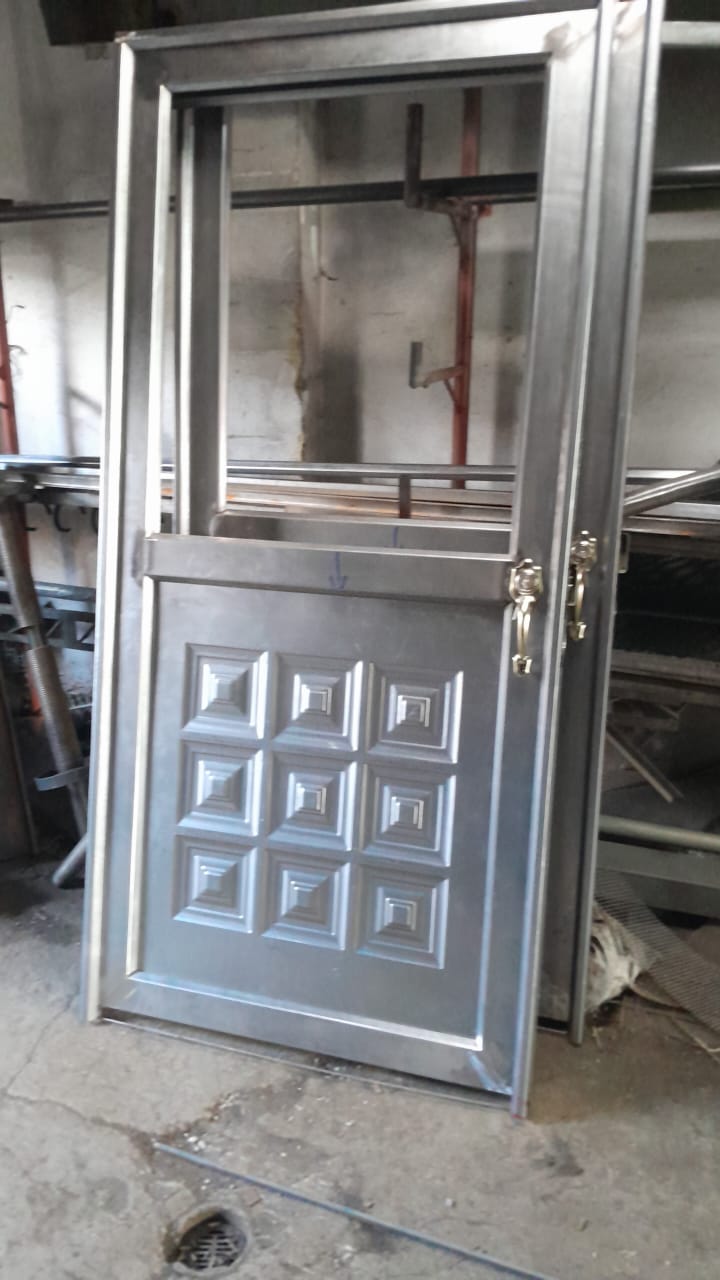 fabricación de puertas 