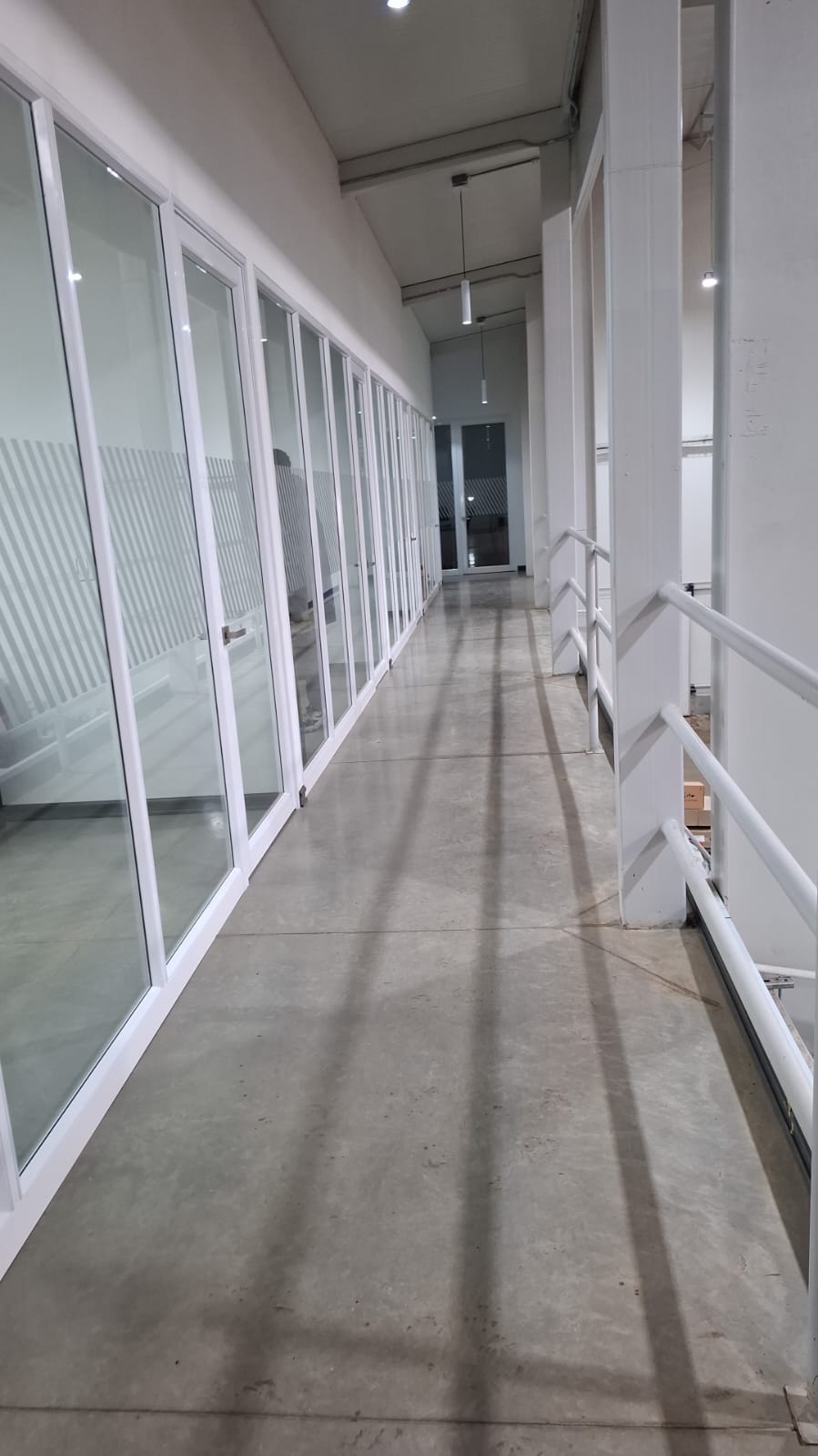Construcción de oficinas en paneleria 