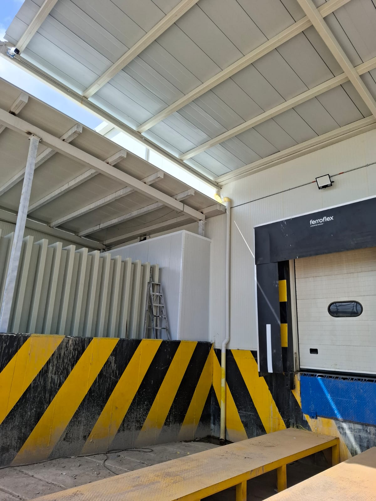 Cerramientos a equipos industriales 
